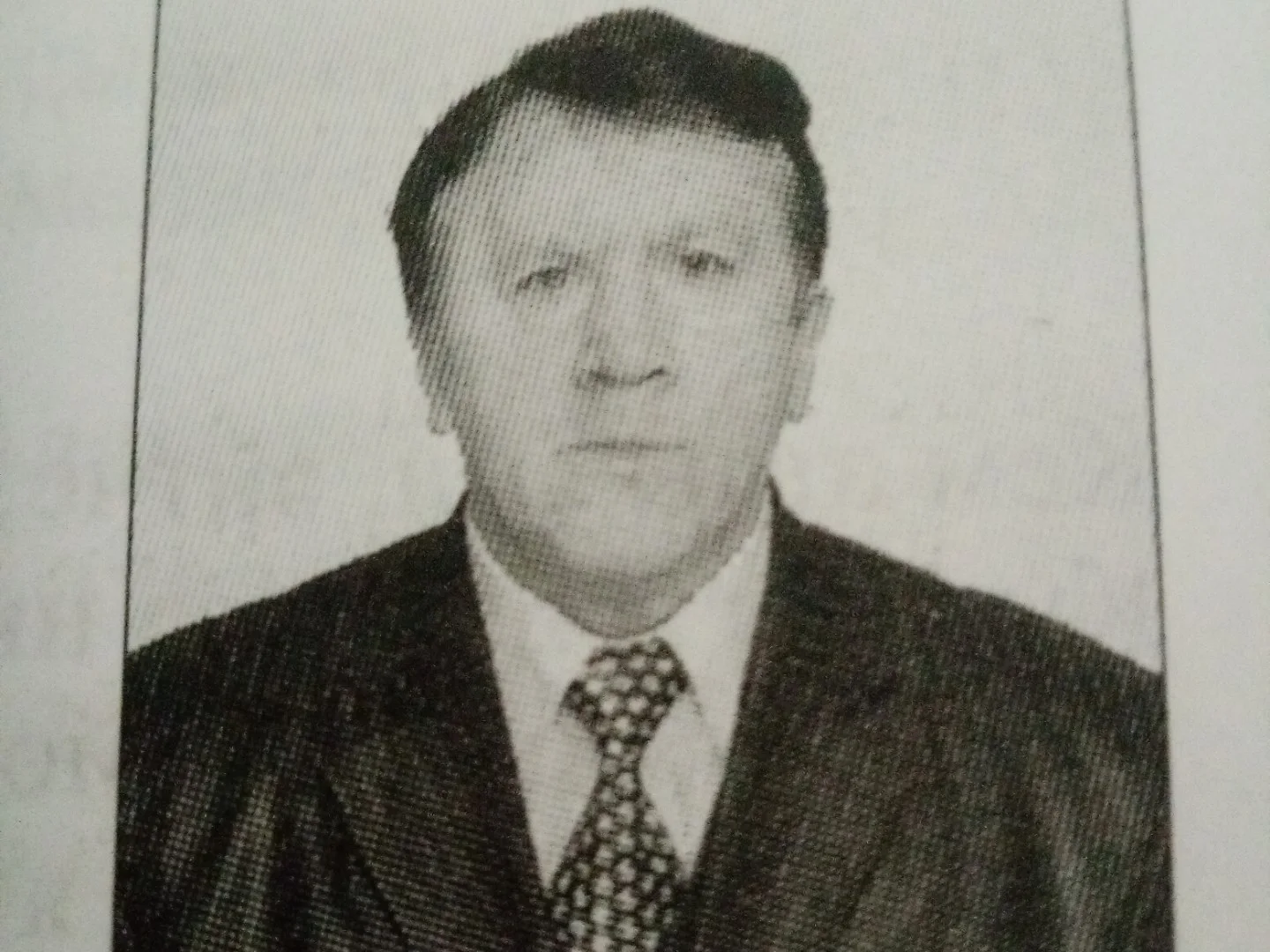 Таһир Шәмсуаров "Өмет"