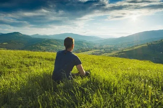 18 нче көн . Һади Такташ. Үтерелгән пәйгамбәр