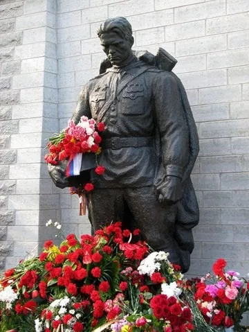 Мостай Кәрим "Билгесез солдат"